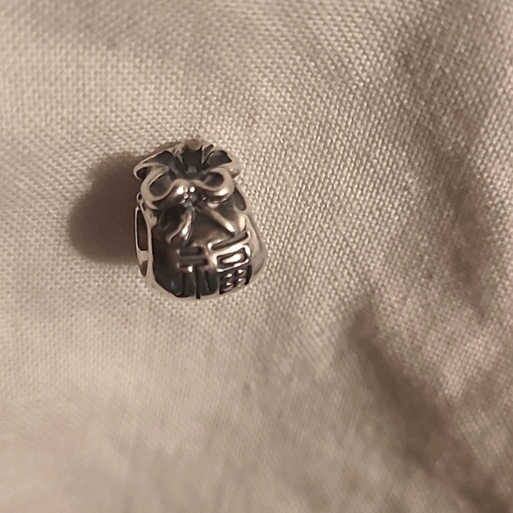 Pandora Charm - Flower & Symbol